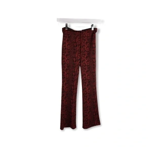 Zara Black Red Snake Skin Design Pants - Picture 3 of 7